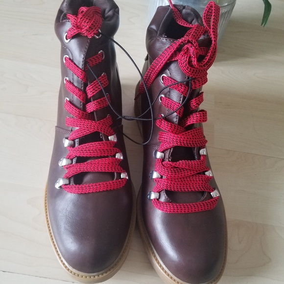Universal Thread Shoes - Womens Lace up Hiking Boots
